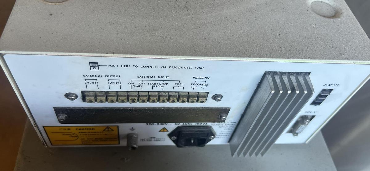 Used SHIMADZU CORPORATION auto sample changer, type ASC-5, cat. no. 204-09100