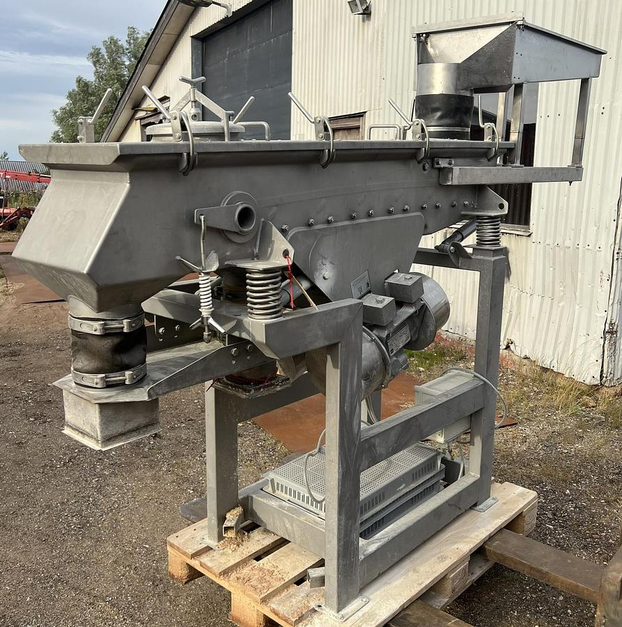 Used SCAN-VIBRO Vibrating powder sieve