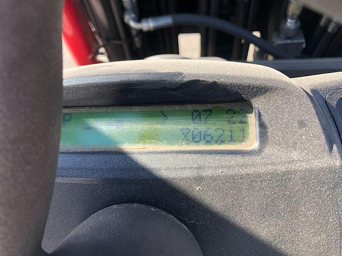 Used 12,000 POUND YALE ROLL CLAMP TRUCK MODEL GLC120VXPRS W/ 72" CLAMP MFG. 2015 LOWERED MAST 92"