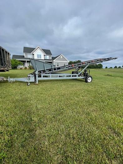 LANE Stacking Conveyor 32ft x 24 in belt 