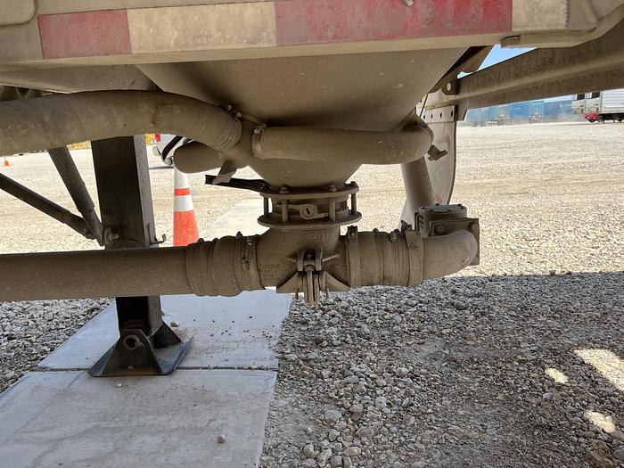 Used 2013 Heil Pneumatic