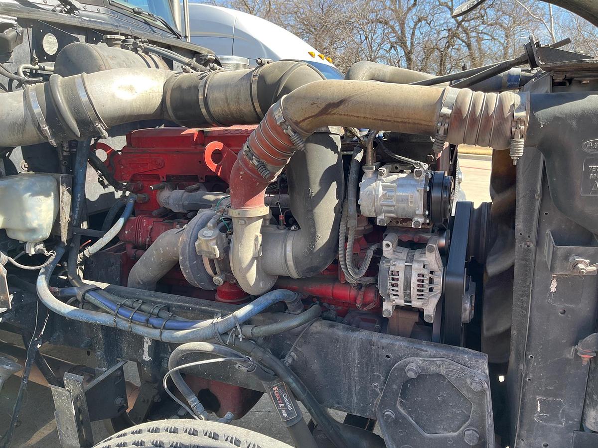 Used 2003 Peterbilt 379 Sleeper