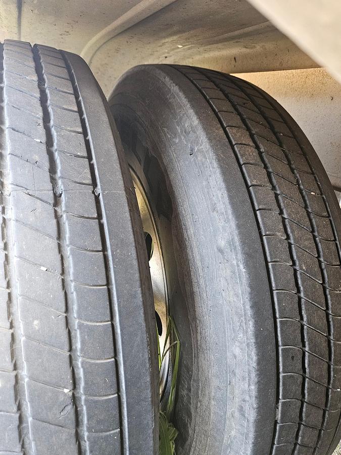 Used 2018 Heil Pneumatic Trailer