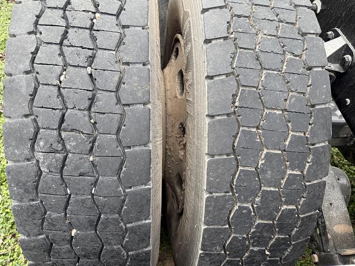 Used 2024 Peterbilt 389