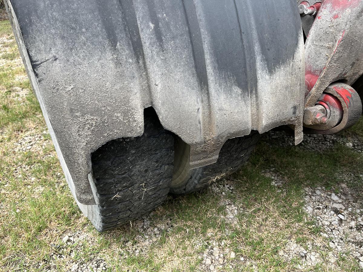 Used 2011 Freightliner Coronado 122SD Day Cab