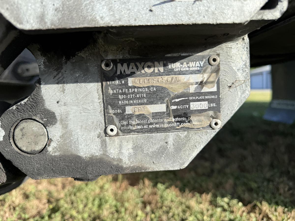 Used 2021 Freightliner 26' M2