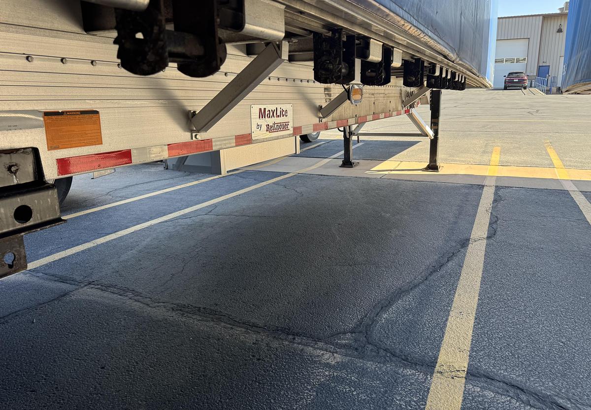 Used 2016 48' Reitnouer MaxLite Flatbeds W/Rolling Tarp System