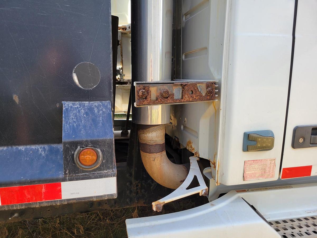 Used 2008 Volvo VNL64T300 Dump Truck