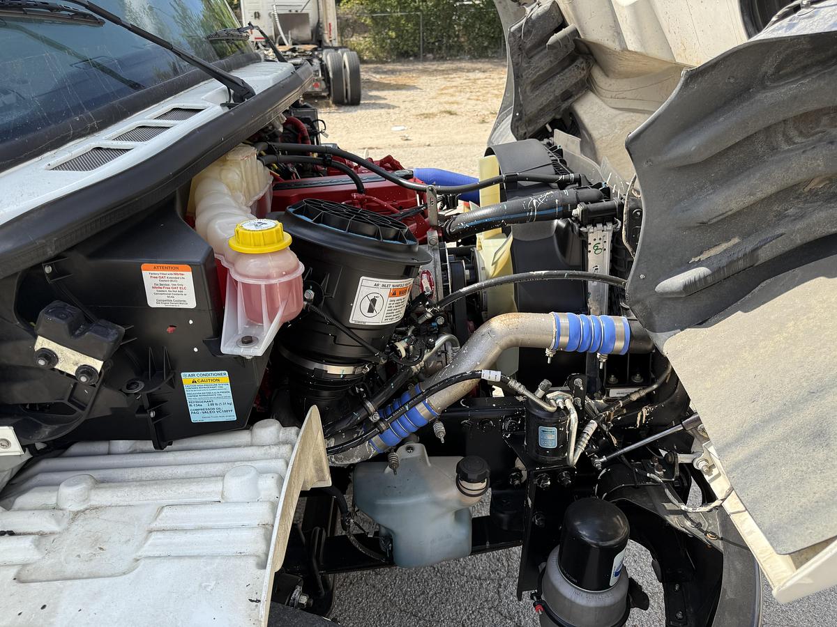 Used 2021 Freightliner M2 106