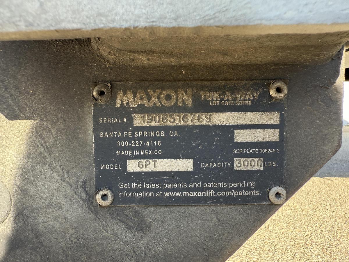 Used 2021 Freightliner 26' M2 106