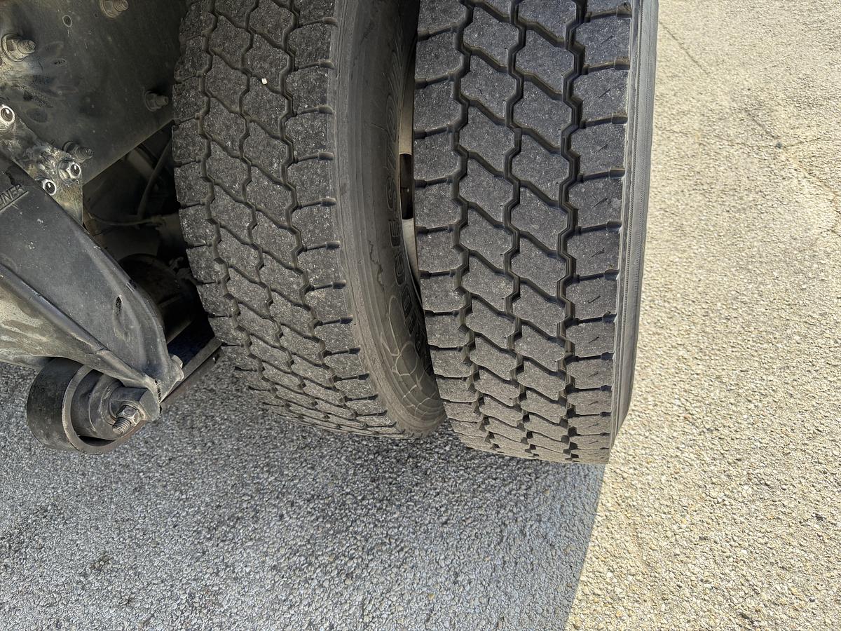 Used 2021 Freightliner M2 106