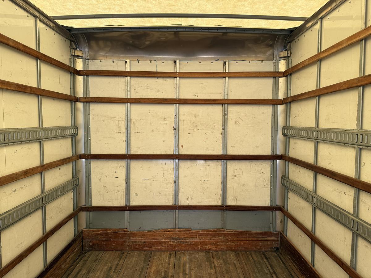 Used 2020 Freightliner M2 106