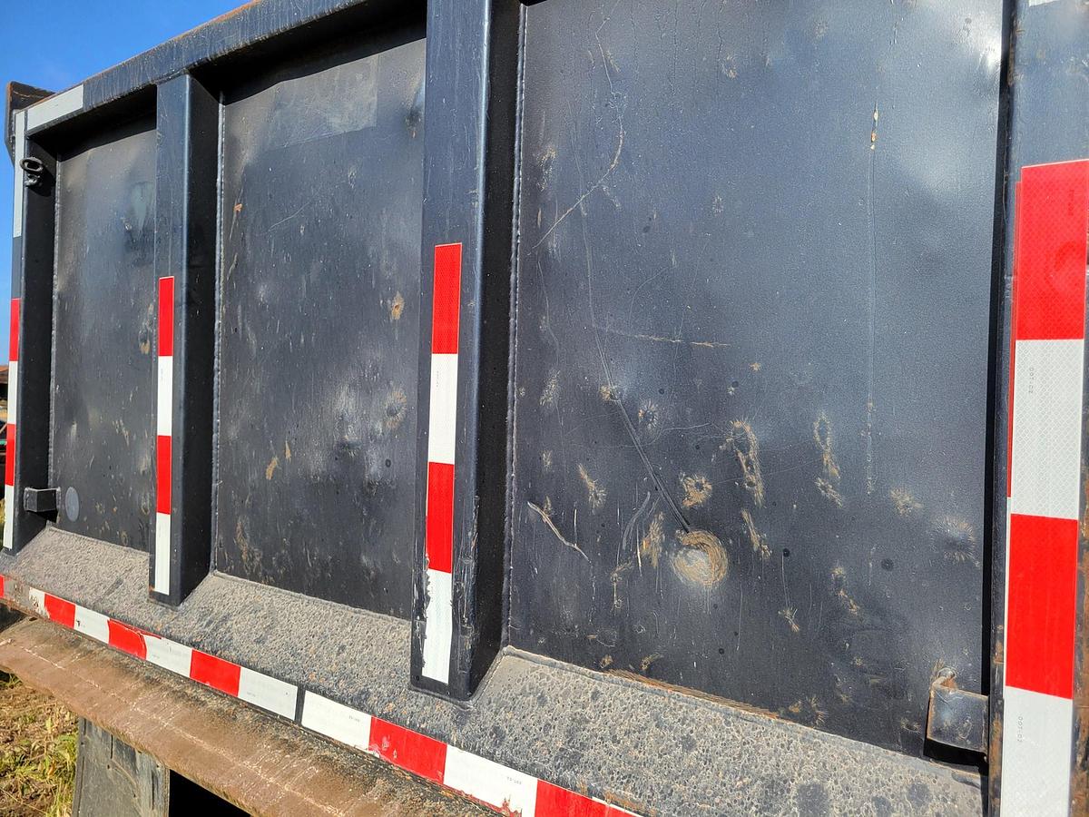 Used 2008 Volvo VNL64T300 Dump Truck