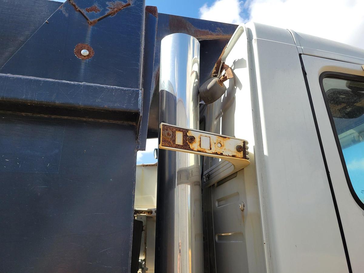 Used 2008 Volvo VNL64T300 Dump Truck