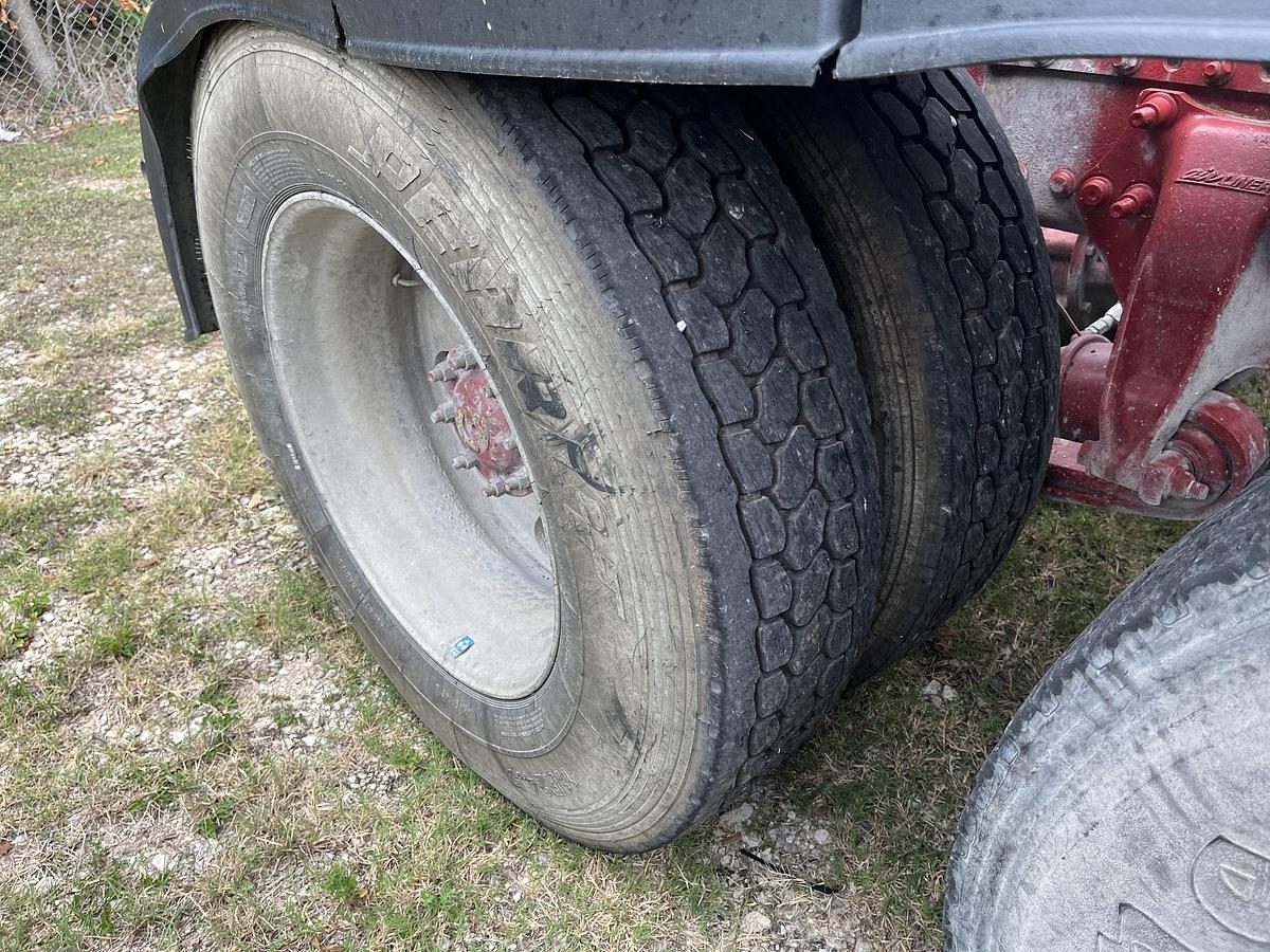 Used 2011 Freightliner Coronado 122SD Day Cab