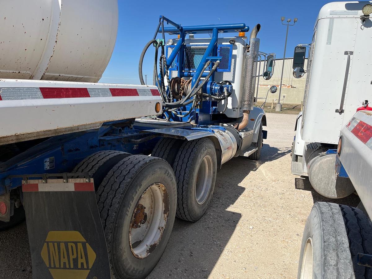 Used 2012 Peterbilt 365 Winch Truck