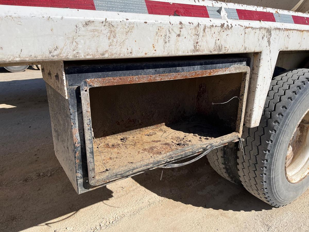 Used 2011 Dragon Vac Tank Trailers