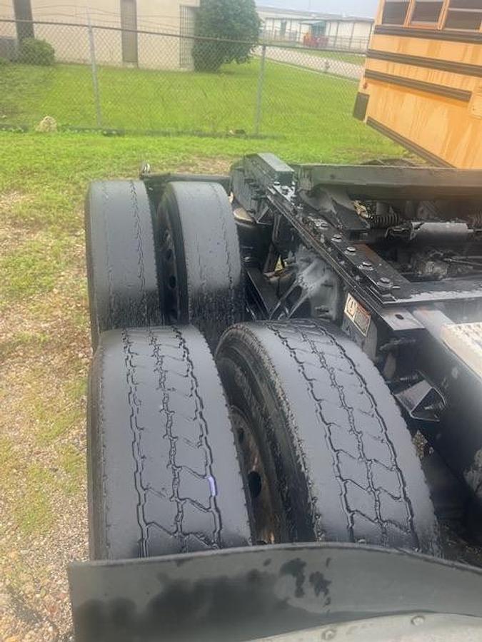 Used 2019 Peterbilt 579 Day Cab