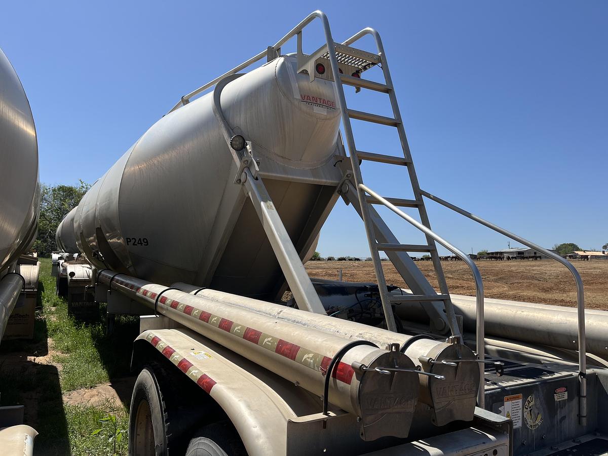 Used 2015 Vantage Pneumatic