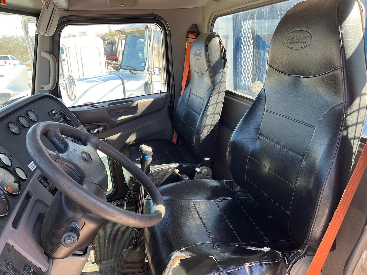 Used 2012 Peterbilt 365 Winch Truck