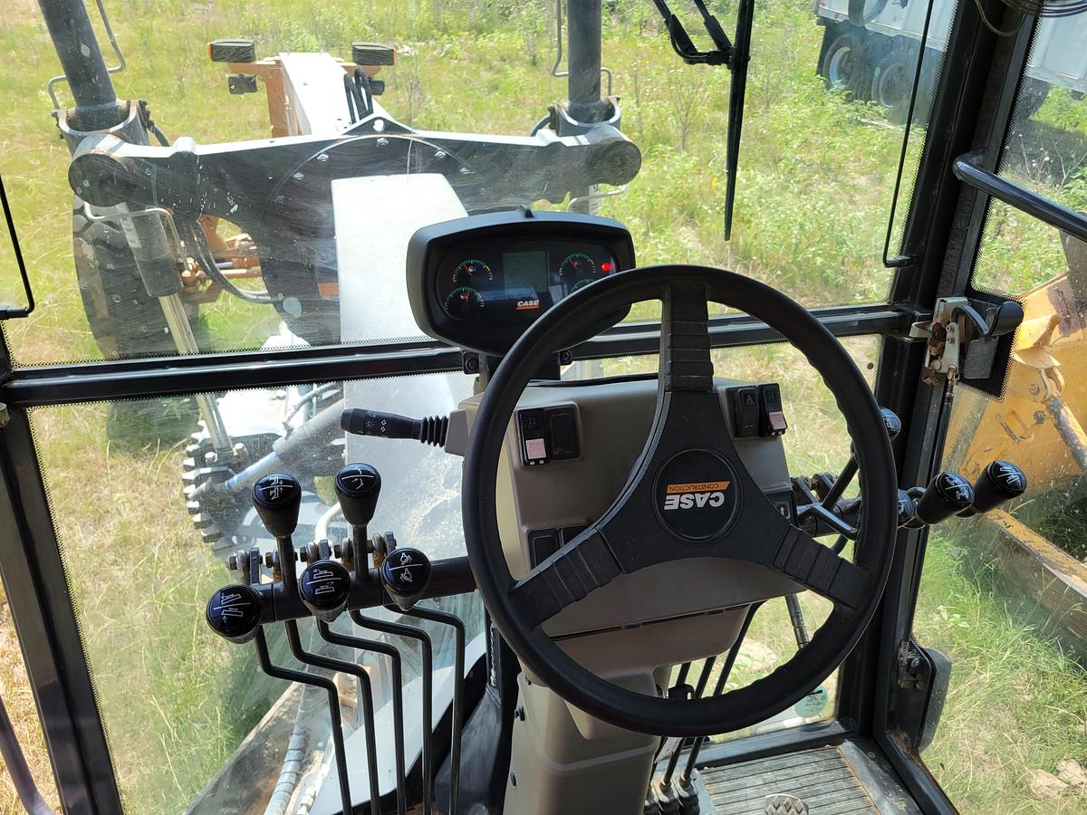 Used 2015 Case 885B AWD Grader