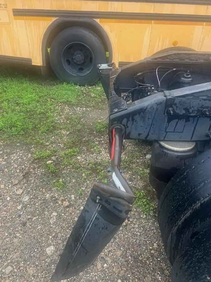 Used 2019 Peterbilt 579 Day Cab