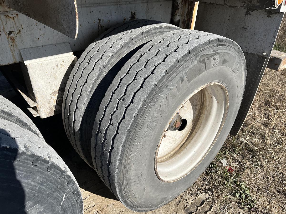 Used 2016 Troxell Vac Tank Trailer