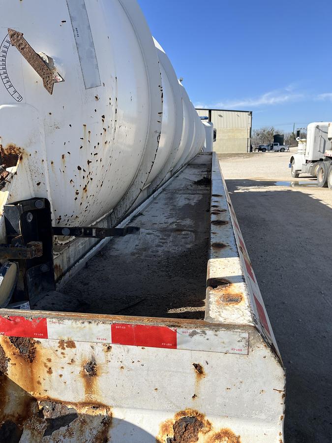 Used 2011 Dragon Vac Tank Trailers