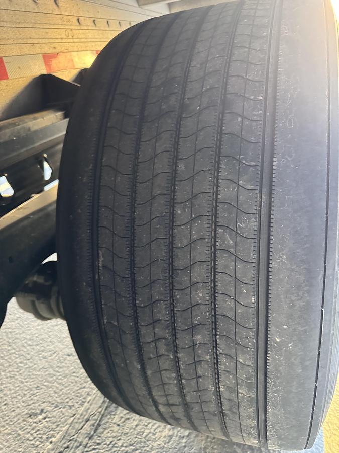 Used 2018- 50' Reitnouer Max Lite All Aluminum W/Rolling Tarp System & Front Lift Axle