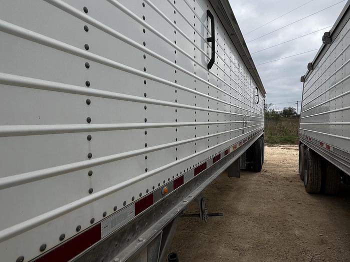 Used 2016 Wilson Sand Trailer