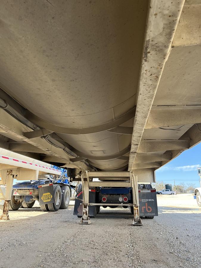 Used 2011 Dragon Vac Tank Trailers