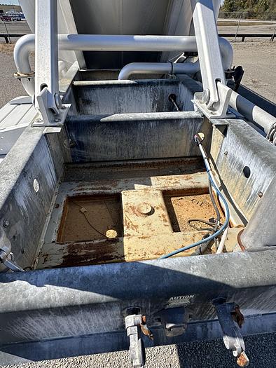 Used 2012 Vantage 1000 cu.ft.