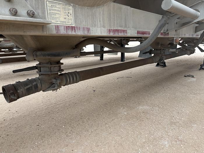 Used 2008 Trail King Pneumatic