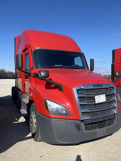 Used 2021 Freightliner PT126