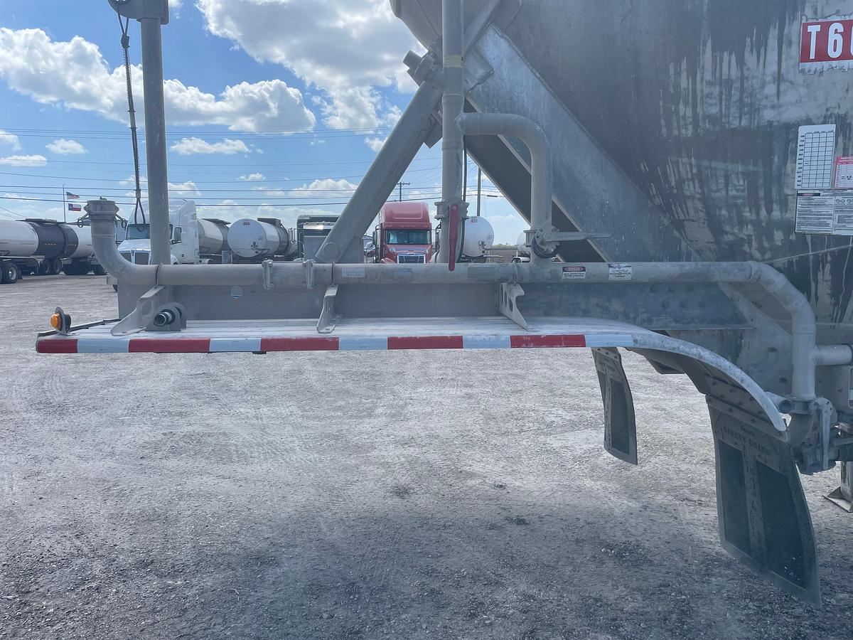 Used 2015 Vantage Pneumatic