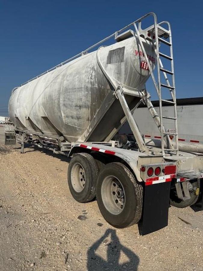 Used 2015 Vantage Pneumatic