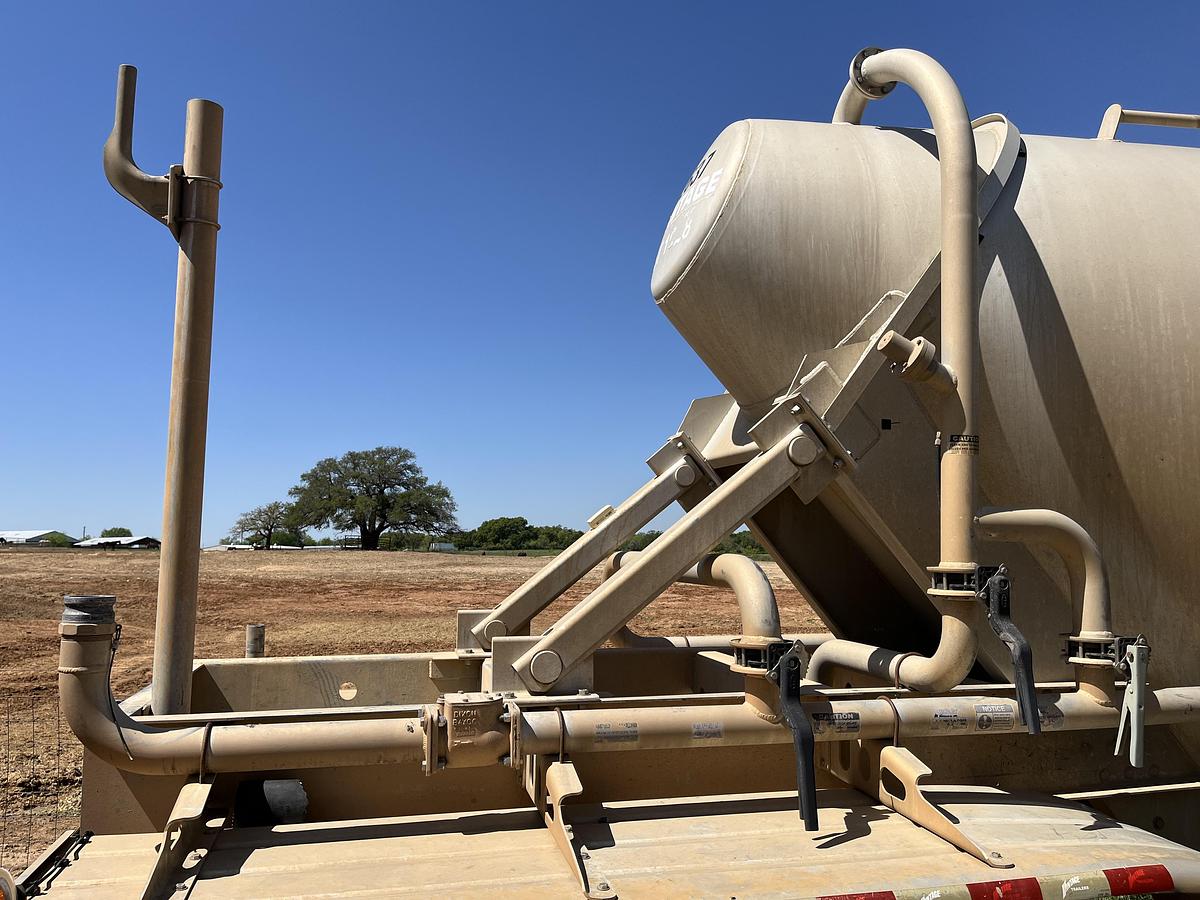 Used 2015 Vantage Pneumatic