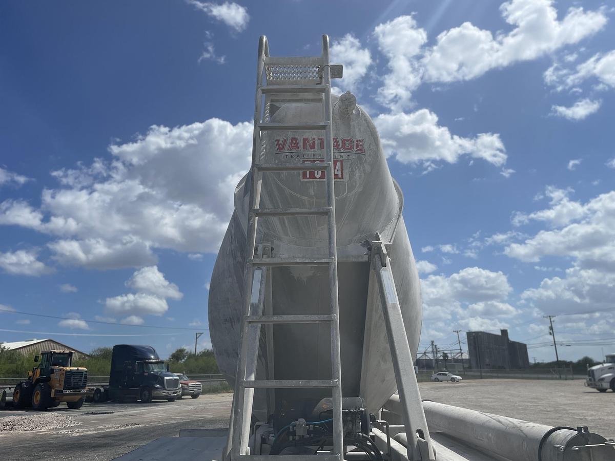 Used 2015 Vantage Pneumatic