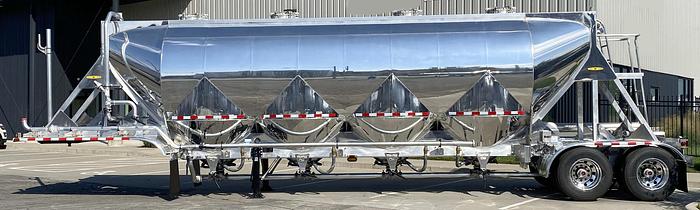 2024 J&L Food Grade Pneumatic Trailer