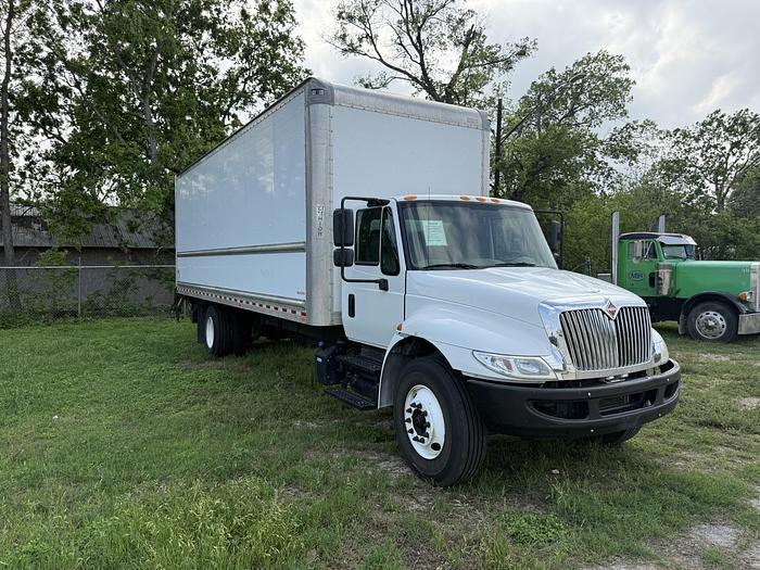 Used 2019 International 4300