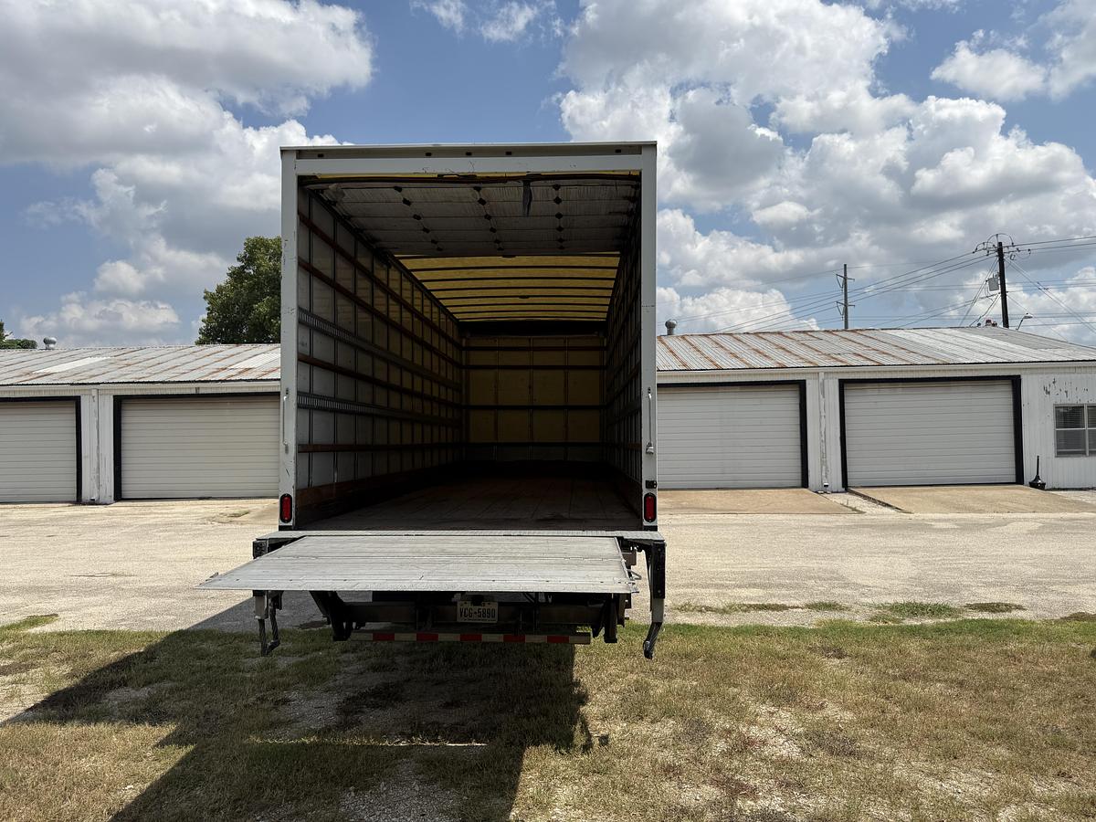 Used 2020 Freightliner M2 106