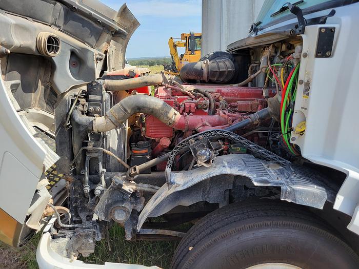 Used 2008 VOLVO Dump Truck