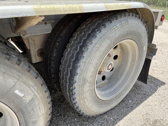 Used 2012 Mac 1050 cu.ft.