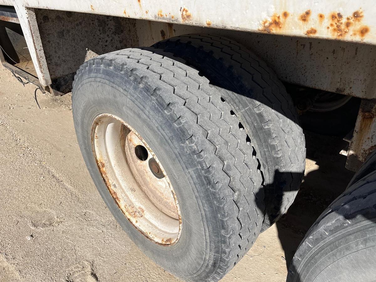 Used 2011 Dragon Vac Tank Trailers