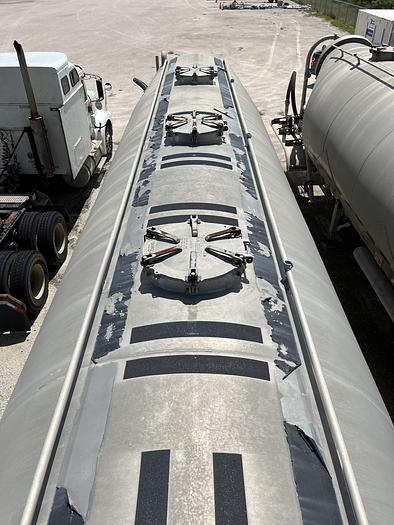 Used 2012 Mac 1050 cu.ft.