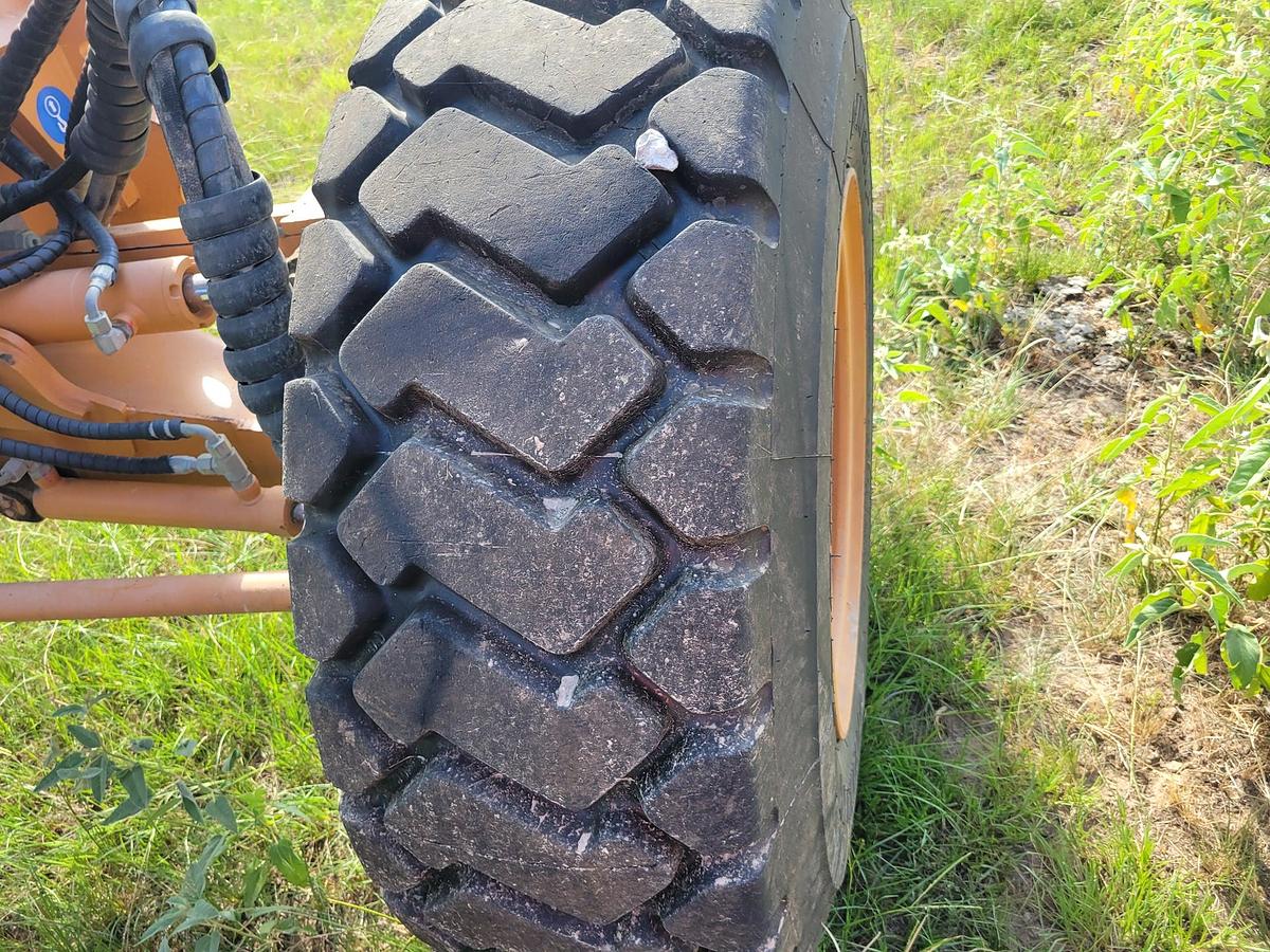 Used 2015 Case 885B AWD Grader