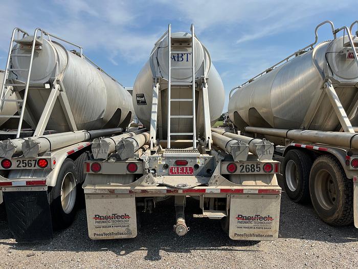 Used 2015 Heil 1040 cu.ft.