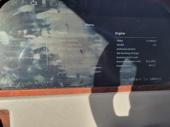 Used 2023 Peterbilt 389