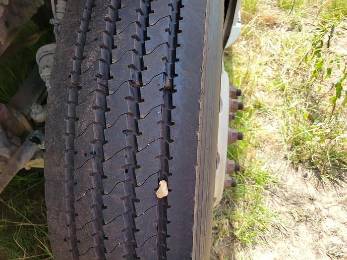 Used 2008 VOLVO Dump Truck