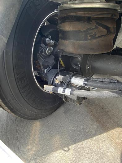 2024 Mac Vacuum Pneumatic Trailer